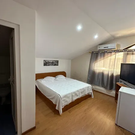 Casa Anda Pansiyon Mangalya